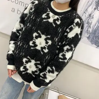 Свободный черный, белый, пушистый свитер, женский дизайнерский бренд Feel, украшенный заклепками, свитер с длинными рукавами, Корейская модная одежда 2023 года